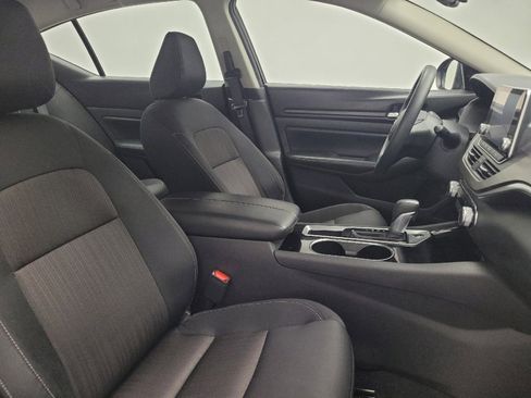 Used 2024 Nissan Altima 2.5 SV image 21