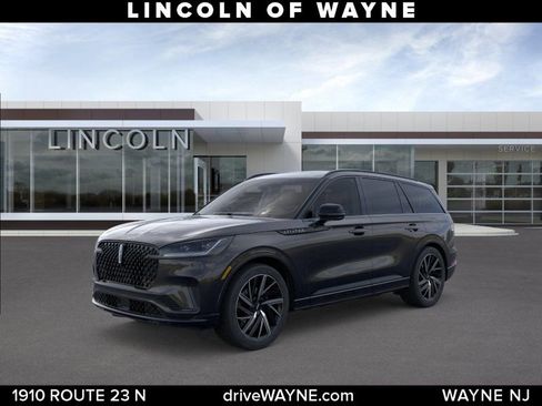 New 2025 Lincoln Aviator Black Label w/ Jet Appearance Package AWD/4WD image 1