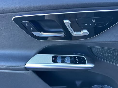 New 2026 Mercedes-Benz GLC 300 4MATIC image 11