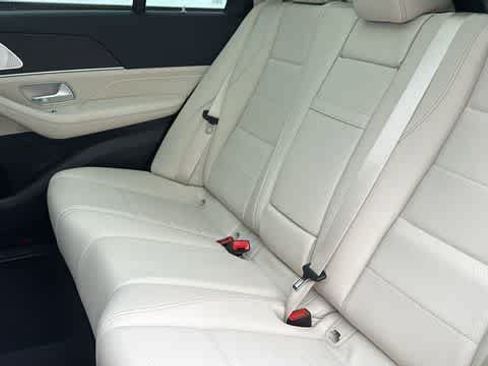 Certified 2026 Mercedes-Benz GLE 350 4MATIC image 11