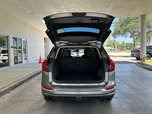 Used 2018 GMC Terrain Denali w/ Advanced Safety Package FWD image 33