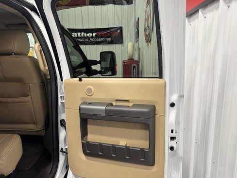 Used 2012 Ford F350 Lariat w/ Lariat Interior Pkg image 21