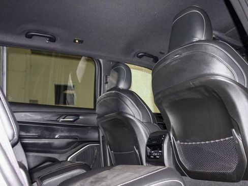 Certified 2022 Jeep Grand Cherokee L Laredo image 7