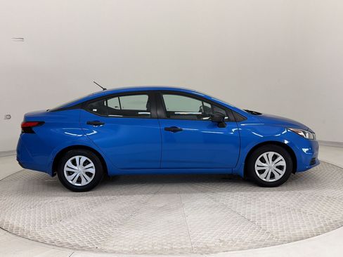 Used 2021 Nissan Versa S FWD image 8