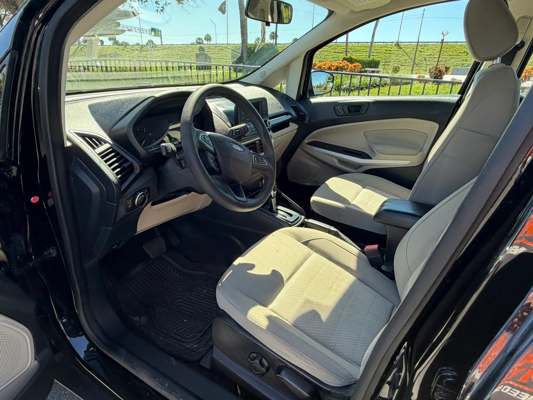 Used 2020 Ford EcoSport S AWD/4WD image 14