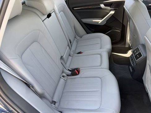 Used 2018 Audi Q5 2.0T Premium Plus w/ Premium Plus Package AWD/4WD image 14