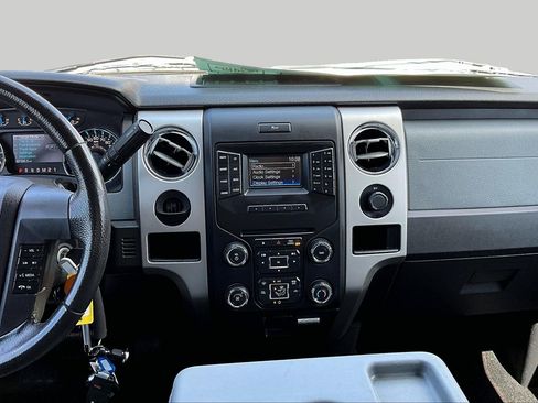 Used 2013 Ford F150 XLT w/ Mid Equipment Group RWD image 6