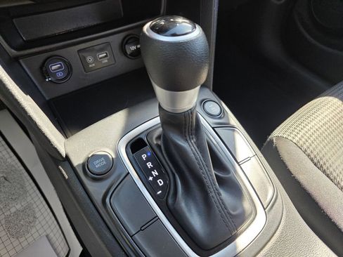 Used 2019 Hyundai Kona SE image 17