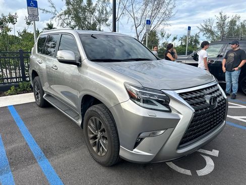 Used 2022 Lexus GX 460 Premium w/ Premium Plus Package AWD/4WD image 5