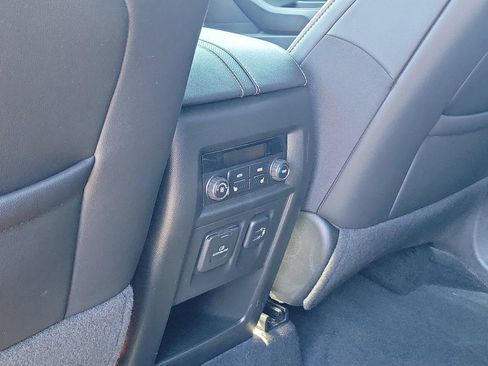 Used 2024 Chevrolet Traverse Premier w/ Redline Edition FWD image 20