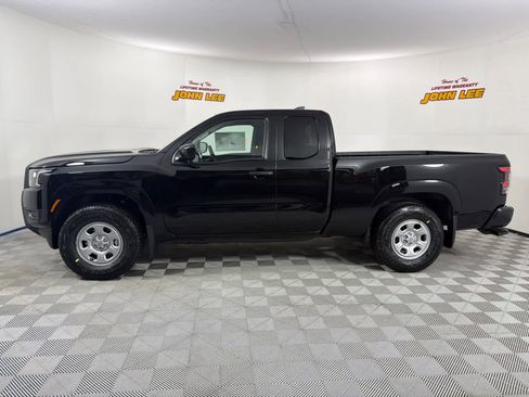 New 2026 Nissan Frontier S image 2