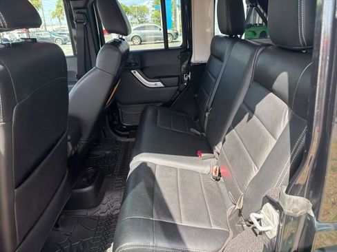 Used 2012 Jeep Wrangler Unlimited Sahara w/ Connectivity Group image 8