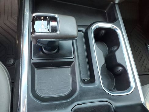 Used 2024 Chevrolet Silverado 1500 LTZ w/ LTZ Convenience Package II AWD/4WD image 25