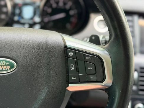 Used 2019 Land Rover Discovery Sport SE AWD/4WD image 15