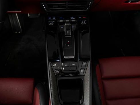 Used 2025 Porsche 911 Carrera 4 GTS image 22