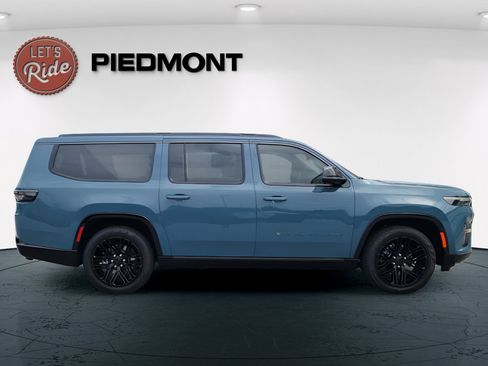 New 2026 Jeep Grand Wagoneer L Limited AWD/4WD image 5