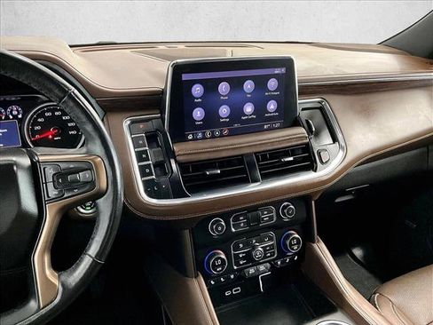 Used 2021 Chevrolet Suburban High Country RWD image 8