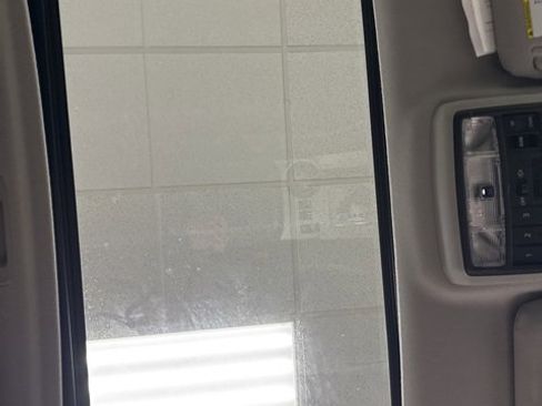 Used 2013 Toyota 4Runner Limited image 37