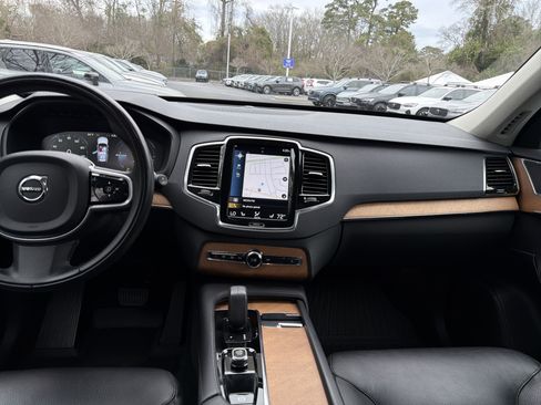 Certified 2022 Volvo XC90 T8 Inscription Expression w/ Advanced Package image 31