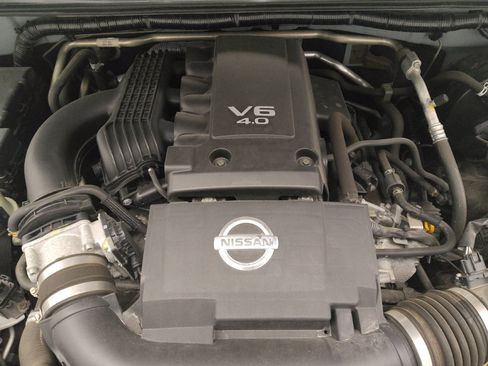 Used 2019 Nissan Frontier SV image 30