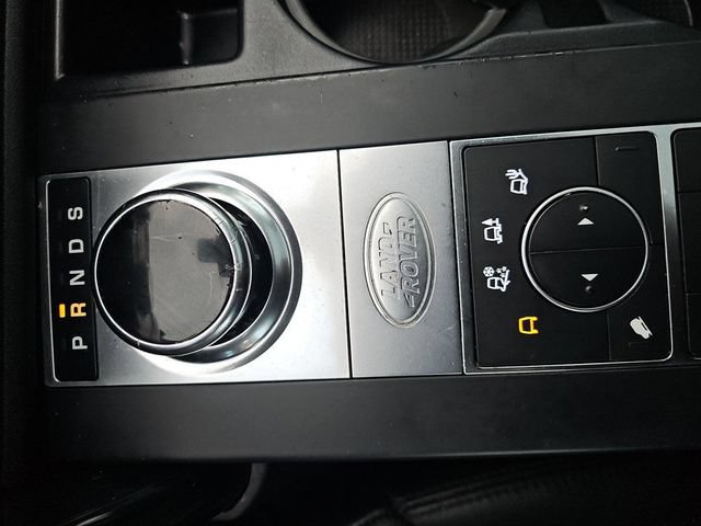 Used 2019 Land Rover Discovery SE AWD/4WD image 31