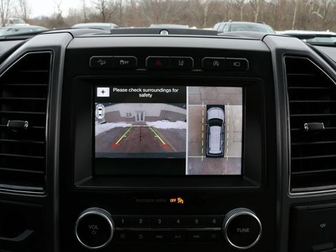 Used 2018 Ford Expedition Max Platinum image 32