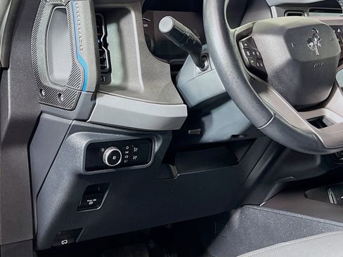 Certified 2024 Ford Bronco Black Diamond image 12