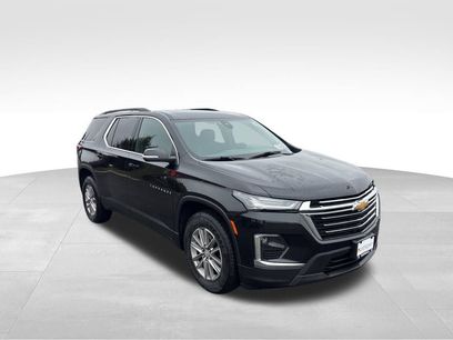 Used 2023 Chevrolet Traverse LT