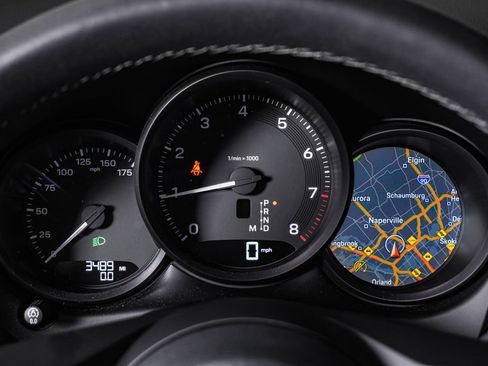 Certified 2026 Porsche Macan AWD/4WD image 21