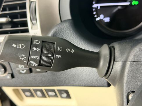 Used 2023 Lexus GX 460 Premium w/ Accessory Package AWD/4WD image 28