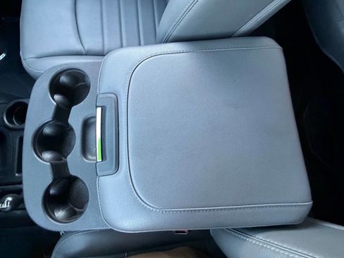 Used 2016 RAM 2500 Tradesman image 32