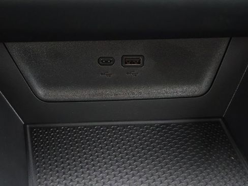 New 2026 Chevrolet Equinox RS w/ Convenience Package III FWD image 31