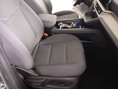 Used 2025 Ford Explorer Active image 15