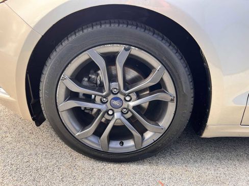 Used 2018 Ford Fusion SE w/ Equipment Group 201A image 27