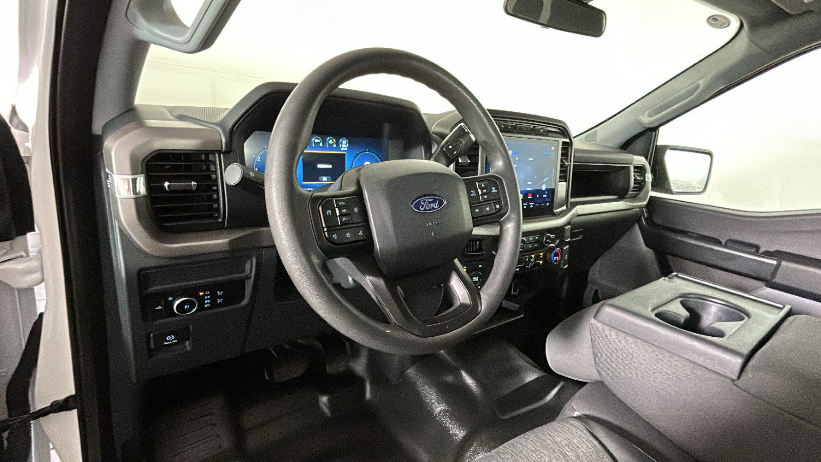 Used 2024 Ford F150 XL w/ Equipment Group 103A High AWD/4WD image 16