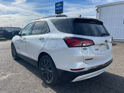 Used 2023 Chevrolet Equinox RS w/ RS Leather Package image 3