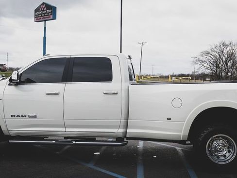 Used 2022 RAM 3500 Limited image 27