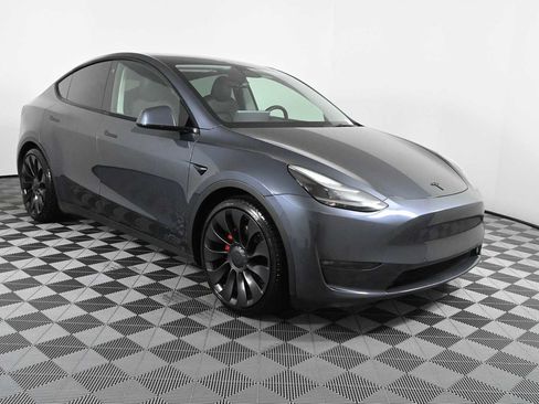 Used 2022 Tesla Model Y Performance AWD/4WD image 1