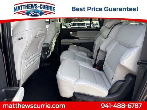 Certified 2025 Ford Expedition Max Platinum image 12