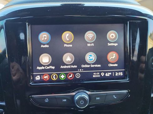 Used 2023 Chevrolet Traverse LT image 23