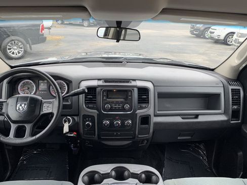 Used 2013 RAM 1500 Express AWD/4WD image 32