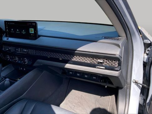 Used 2024 Honda Accord Touring image 18