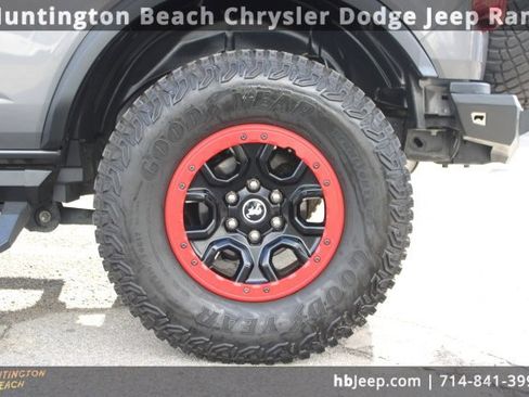 Used 2021 Ford Bronco 4-Door w/ Sasquatch Package image 7