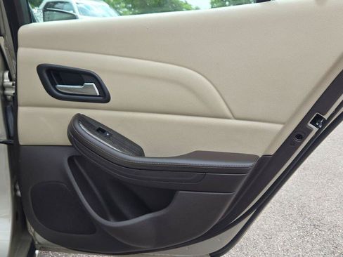 Used 2015 Chevrolet Malibu LT w/ Power Convenience Package FWD image 11