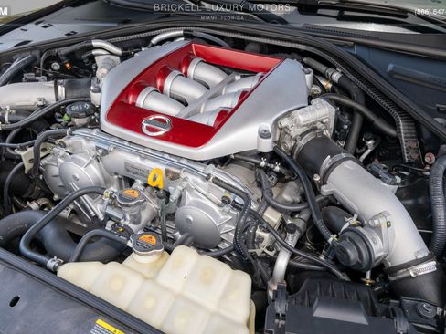 Used 2020 Nissan GT-R Premium w/ Premium Interior Package AWD/4WD image 36