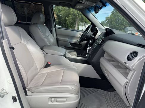 Used 2011 Honda Pilot Touring image 26