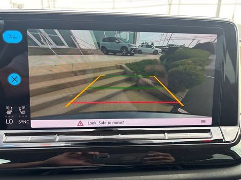 Certified 2025 Volkswagen Atlas SE AWD/4WD image 22