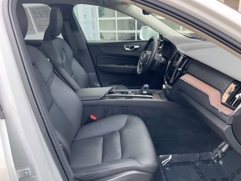 Used 2022 Volvo XC60 T8 Inscription Expression w/ Advanced Package image 20