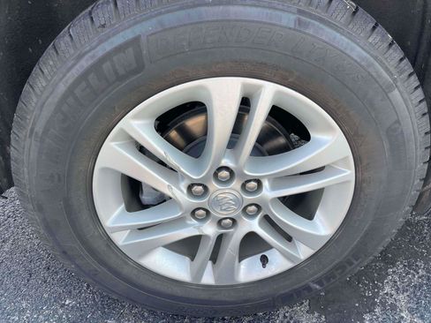 Used 2020 Buick Enclave Essence w/ Sound and Sites Package AWD/4WD image 10