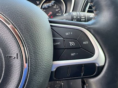 Used 2018 Jeep Compass Limited w/ Navigation Group AWD/4WD image 22